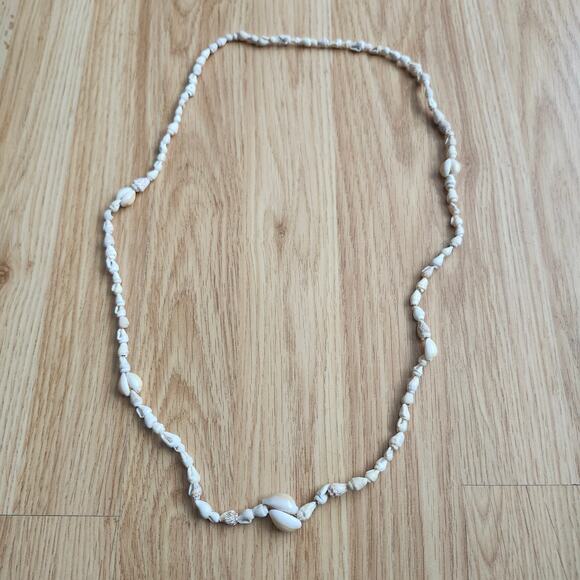 Vintage Style Puka Shell Necklace Surfer Beach Boho Y2K Slip On No Clasp Strand - Picture 2 of 7